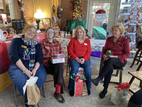 22-12-15-Christmas-Party-10